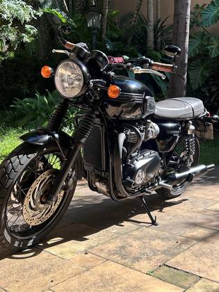 TRIUMPH BONNEVILLE T120 1200 TRIUMPH BONNEVILLE T120 1200